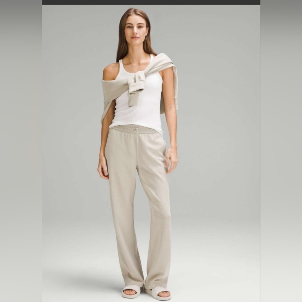 LULULEMON Softstreme Pants